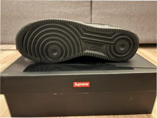Nike Air Force 1 Low Supreme EU42