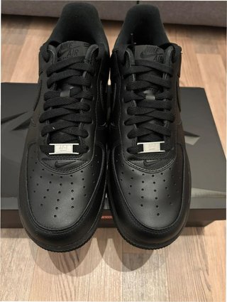 Nike Air Force 1 Low Supreme EU42