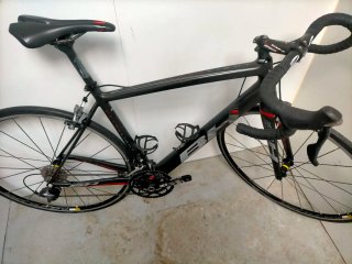 Bicicleta de carretera BH