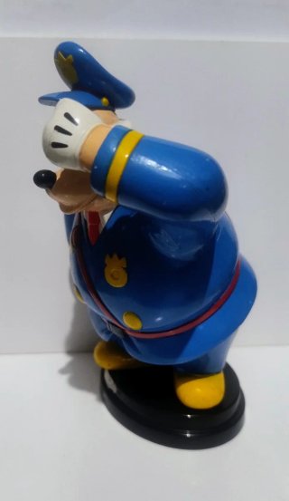 Statua Disney Vintage Poliziotto basettoni