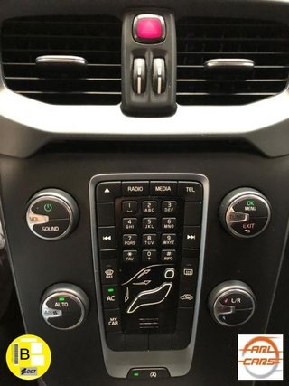 VOLVO V40 D2 Kinetic