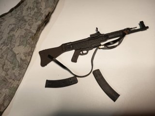 Escala 1:6 Stg44 y Zeltbahn camuflaje