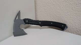 Réplica Hacha León 3D