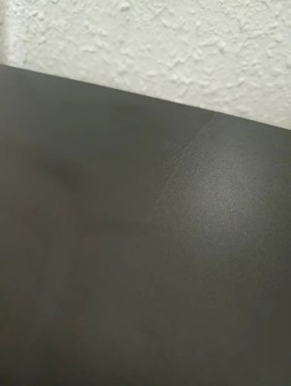 Escritorio esquinero negro con soporte