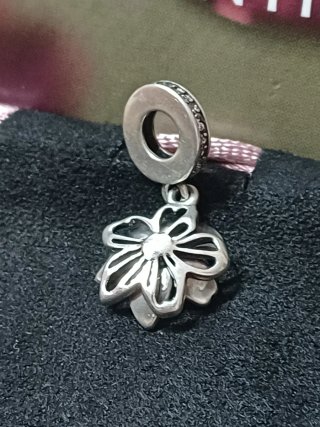 Charm Pandora Fiore Ciliegio Rosa Argento