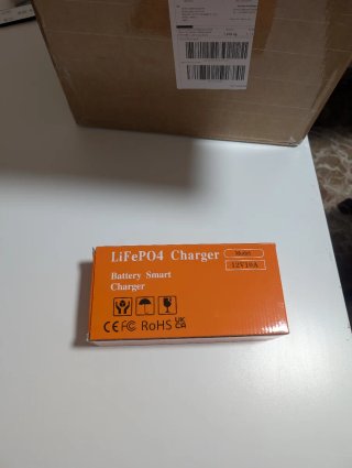 Cargador Batería LiFePO4 12V 10A