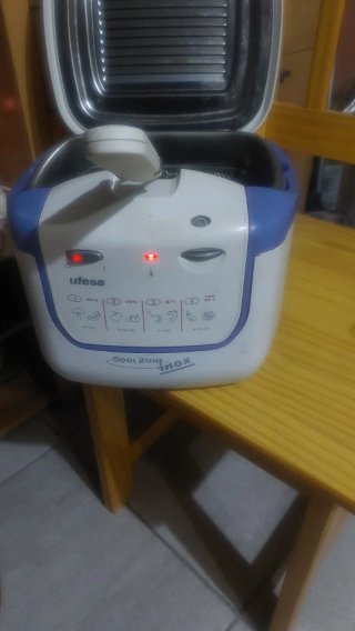 Freidora Eléctrica Ufesa 2L