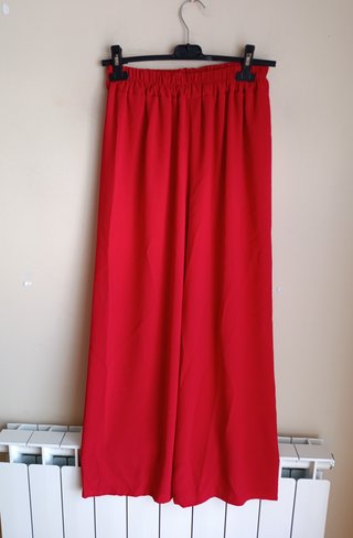 Conjunto rojo con cenefa nuevo talla única
