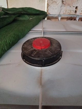 Depósitos de 1000L IBC con grifo