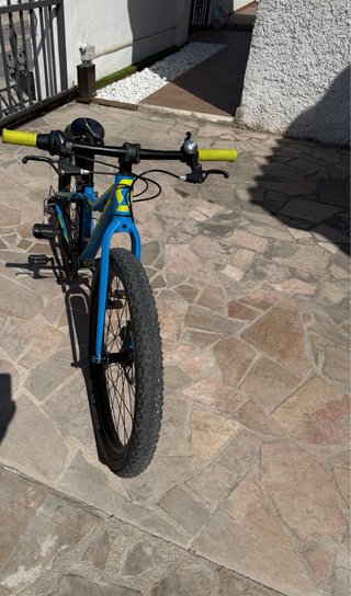 Bicicleta Scott niño 24 azul y amarilla