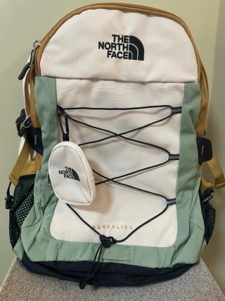 Mochila The North Face beige y verde