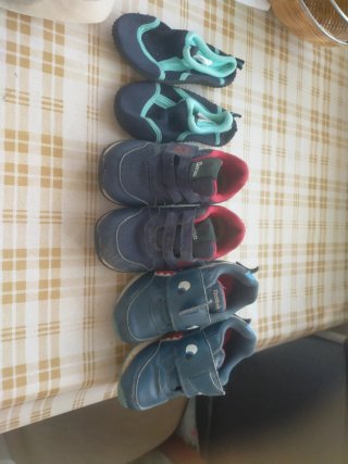 Zapatillas niño azul y verde