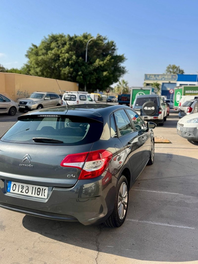 Citroen C4 2013 - foto 1