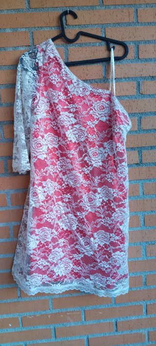 Vestido encaje blanco y rojo talla M