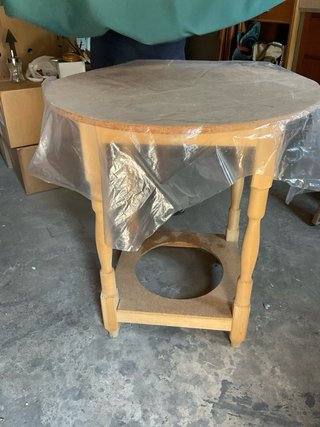Pareja de sillas de madera