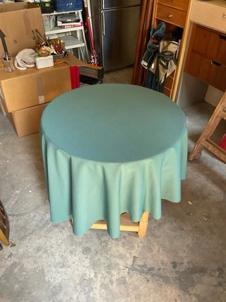 Pareja de sillas de madera