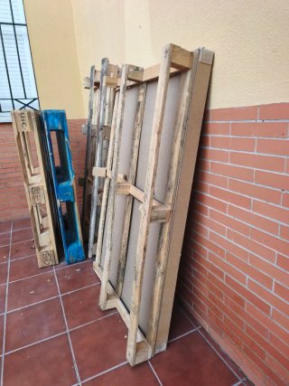 Lote palets y bastidor madera