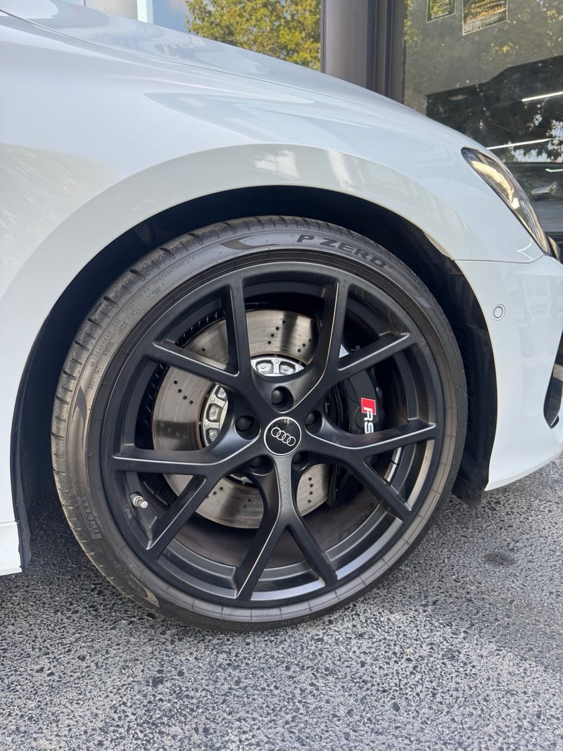 Audi RS3 2024, foto 22