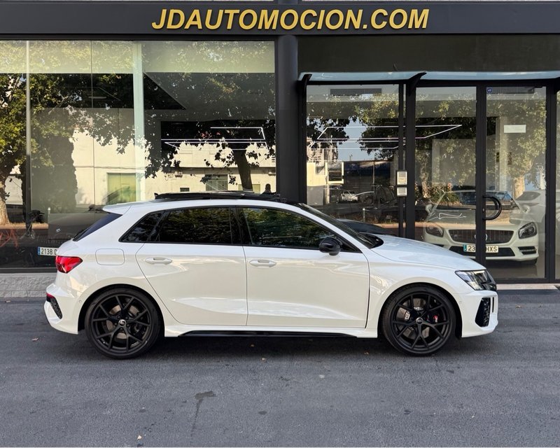 Audi RS3 2024, foto 3