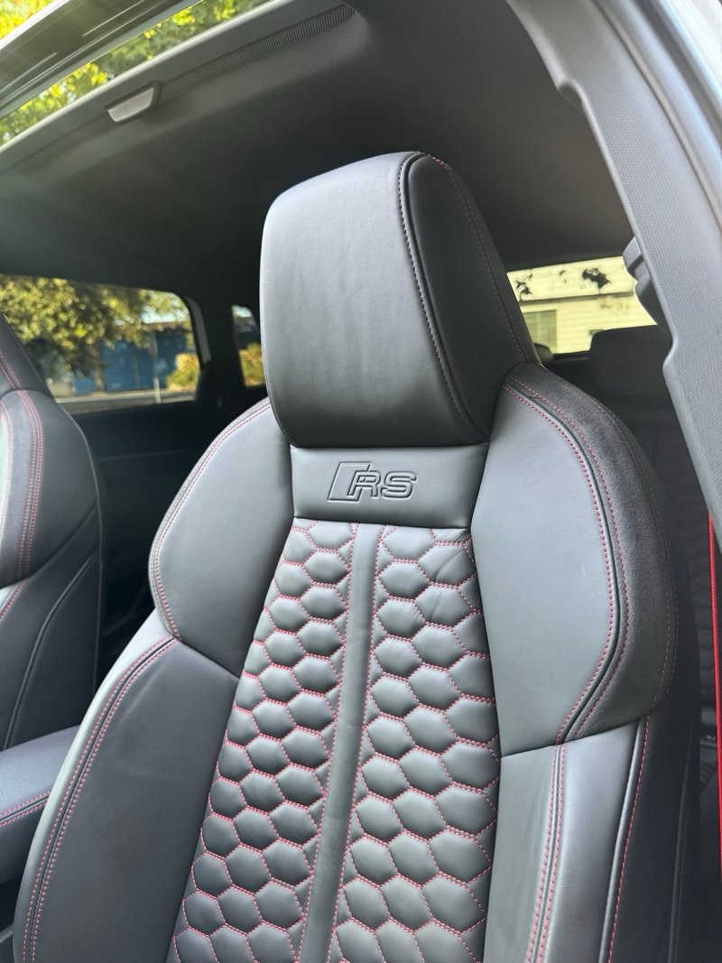 Audi RS3 2024, foto 17