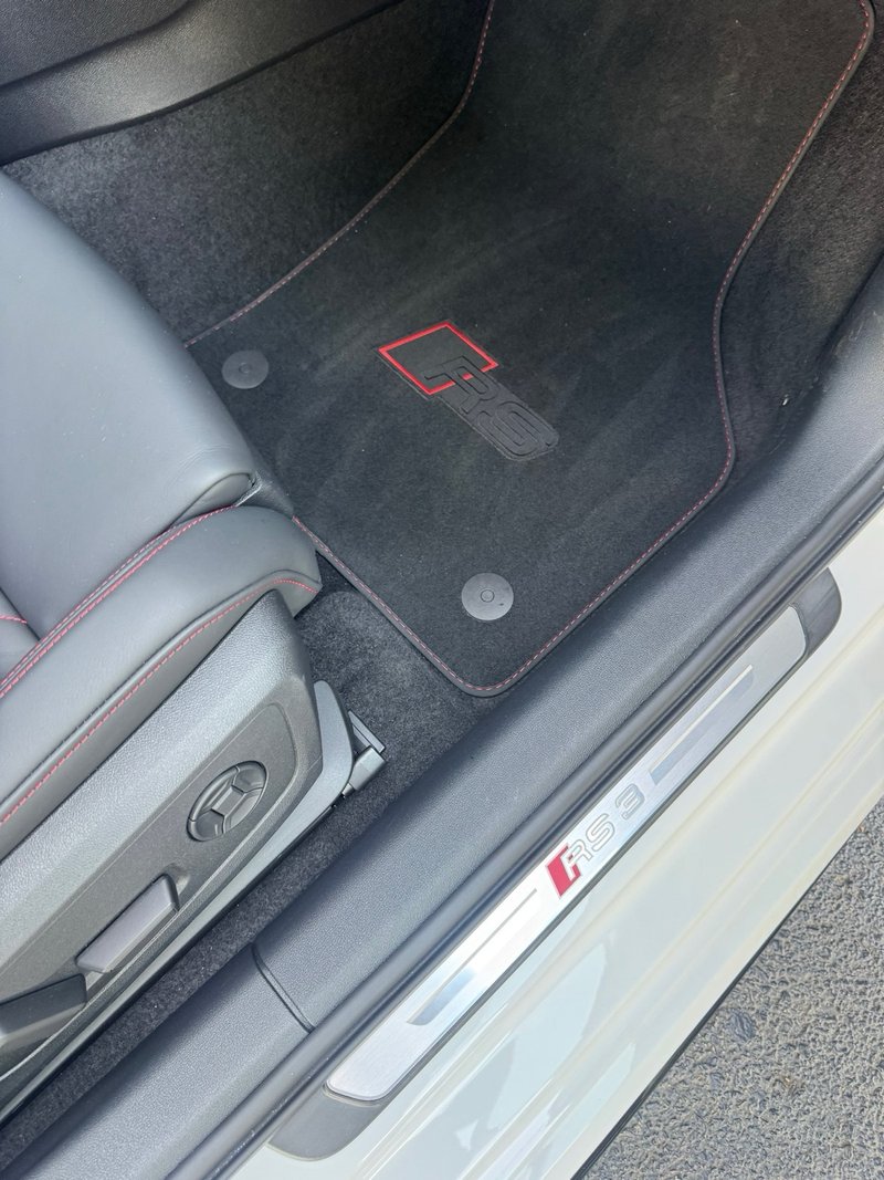 Audi RS3 2024, foto 23