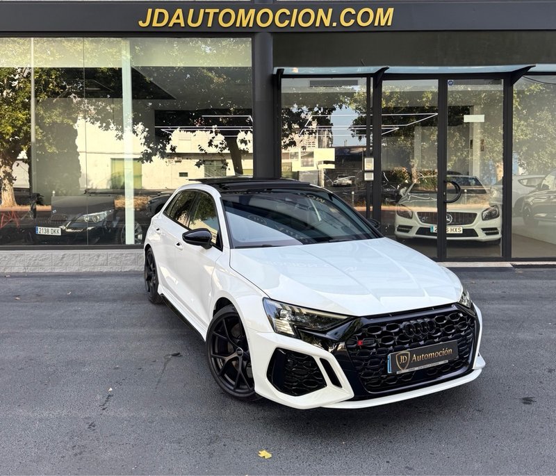 Audi RS3 2024, foto 4