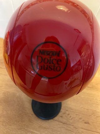 Cafetera Dolce Gusto Roja