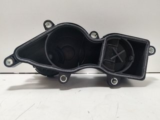 Soporte filtro aceite mercedes-benz sprinter 3,5-