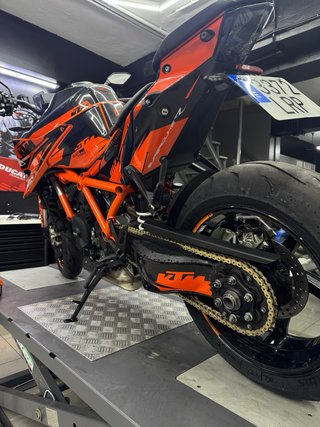 KTM 1290 Super Duke R NAKED