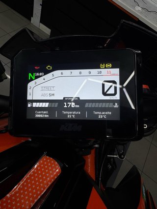 KTM 1290 Super Duke R NAKED