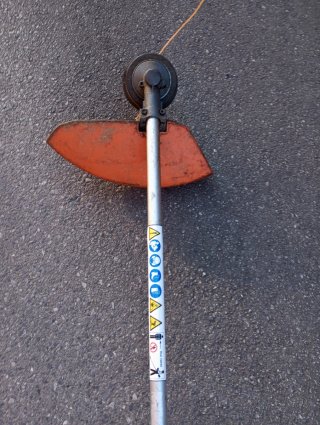 Desbrozadora Stihl FS 90 R + cortasetos