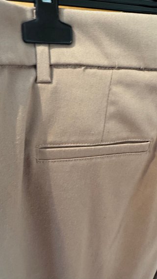 Conjunto pantalón y chaleco beige