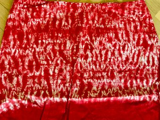 Conjunto Falda y Camisa Batik Rojo y Blanco