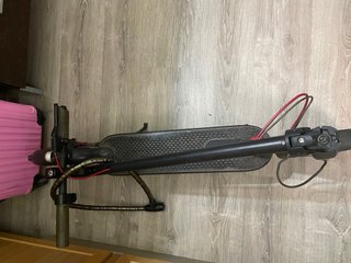 Patinete Eléctrico Negro