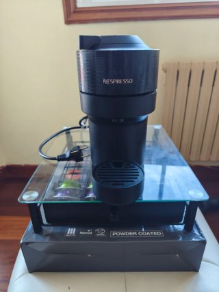 Cafetera Nespresso Vertuo Negra