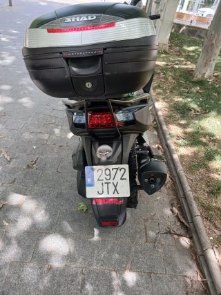 Kymco K-XCT 300i  ABS Scooter Gris