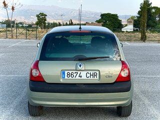 Renault Clio 2003