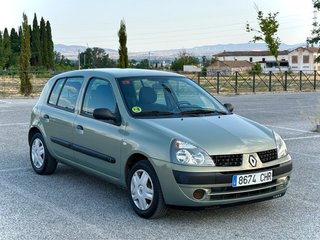 Renault Clio 2003