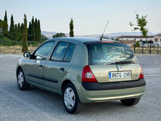 Renault Clio 2003