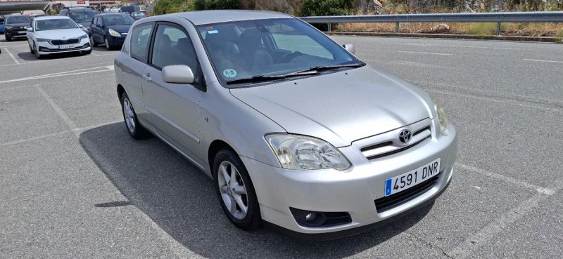 Toyota Corolla 2005 - foto 1
