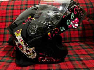 Casco modula Negro Diseño Calavera Flores .talla M