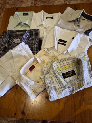 PACK DE  8. camisas Wrangler Manga Corta Talla L.