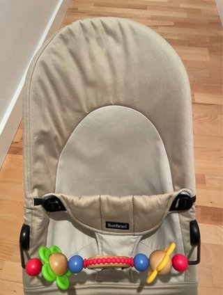 Hamaca BabyBjörn con juguete