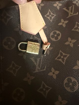 Bolso Louis Vuitton Beige y Marrón