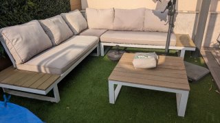 Conjunto sofá y mesa de jardín