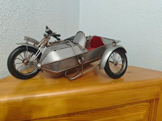 Maqueta moto clásica metal con sidecar