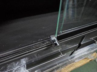Preciosos muebles cajón negros