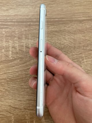 iPhone SE 2020 Batería 100%