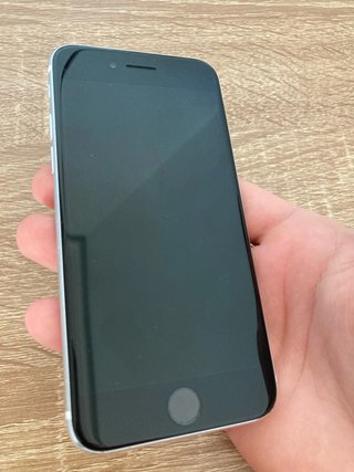 iPhone SE 2020 Batería 100%