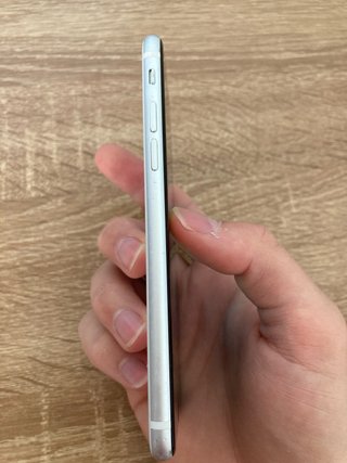 iPhone SE 2020 Batería 100%
